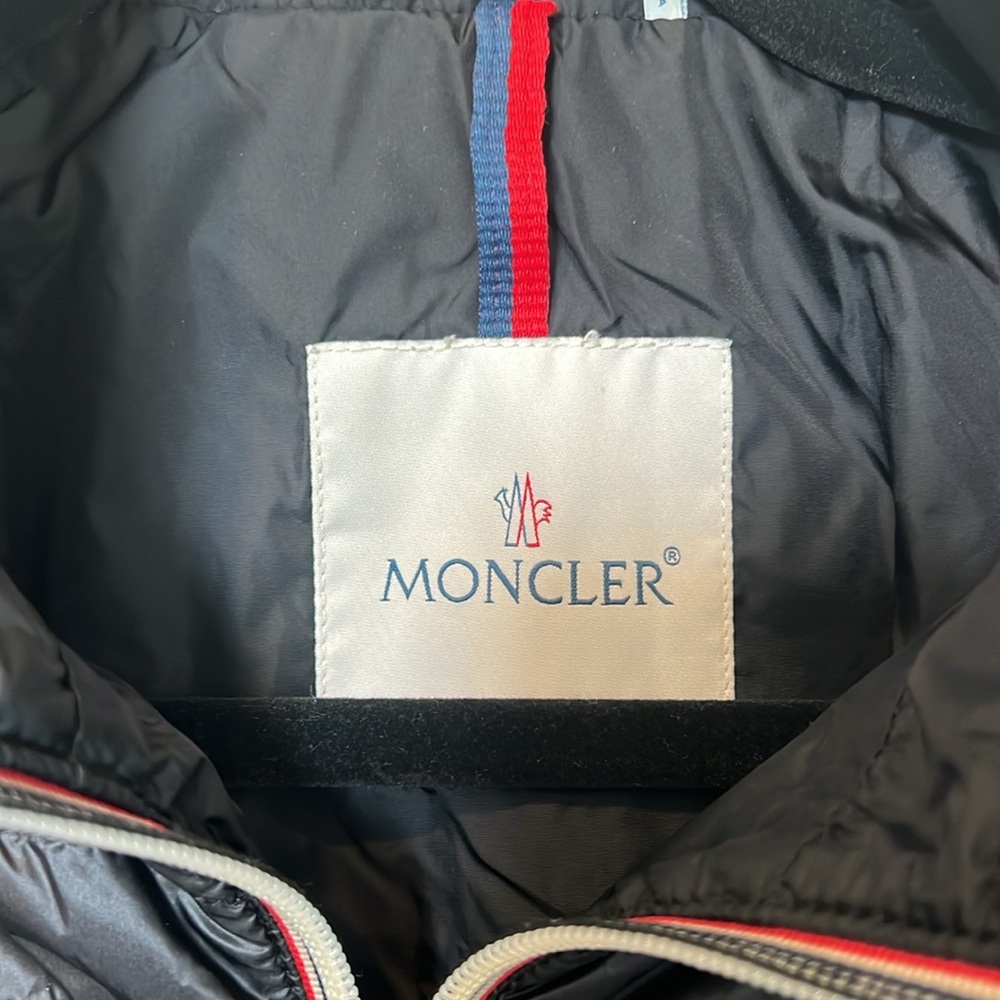 Moncler PORTNUEF GIUBBOTTO PORTNUEF Jacket - Picture 2 of 6
